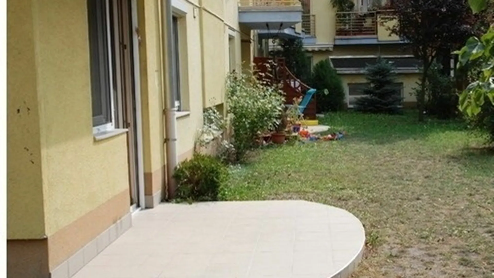 Ujpest Apartment Budapest Hungary